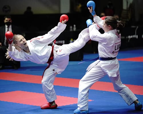 Perlengkapan Wajib untuk Latihan dan Pertandingan Karate