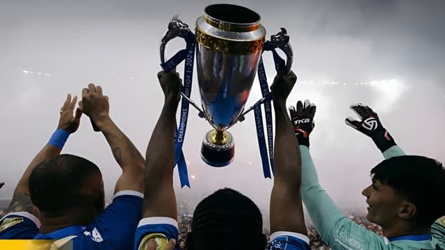 Maung Juara di Lautan Api